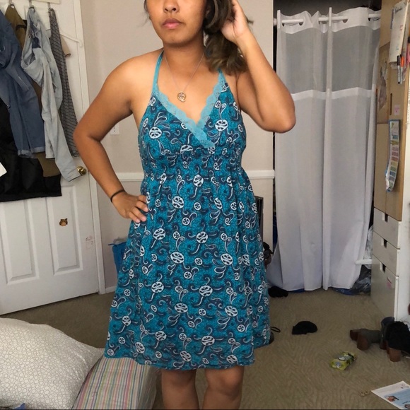 Halter dress - Picture 1 of 5